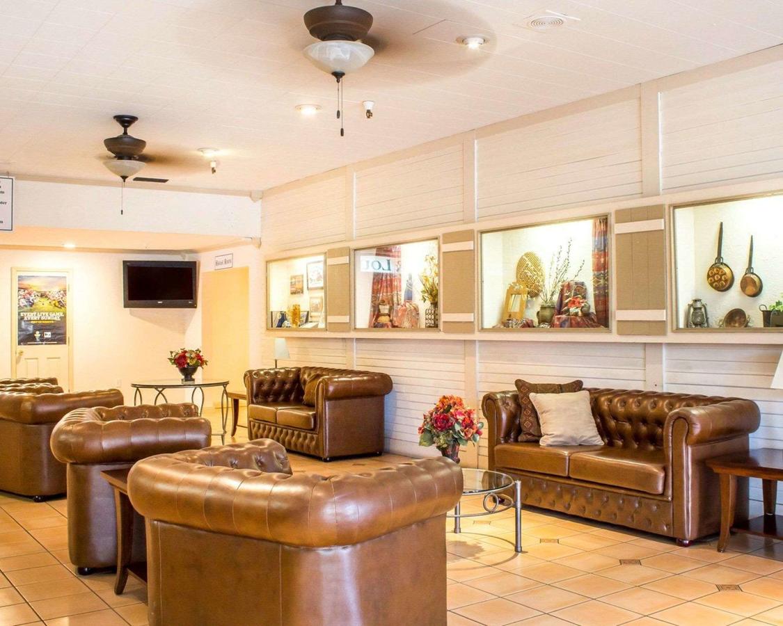 Quality Inn & Suites Lake Havasu City - thumb 32