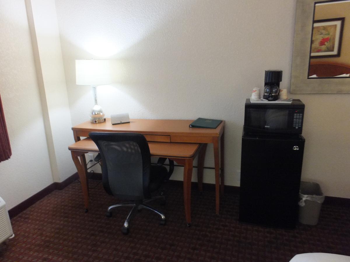 Quality Inn & Suites Lake Havasu City - thumb 1