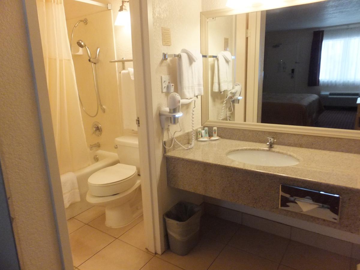 Quality Inn & Suites Lake Havasu City - thumb 22