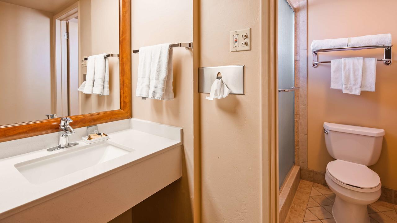 Best Western Plus King's Inn And Suites - thumb 41