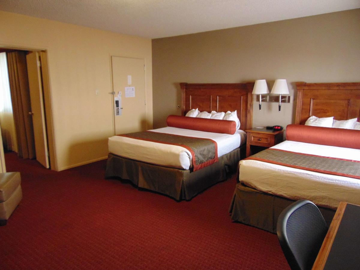 Best Western Plus King's Inn And Suites - thumb 21