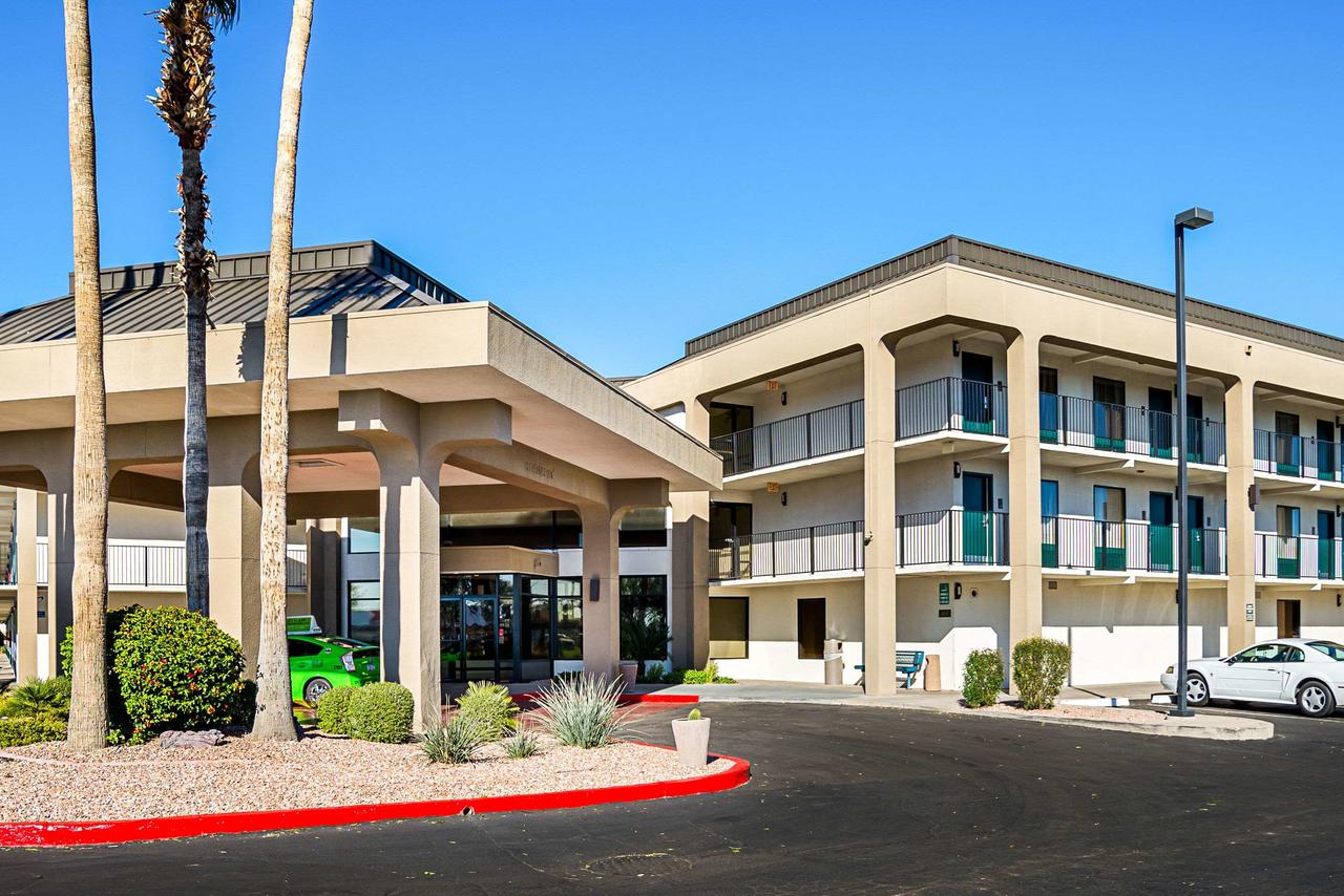 Quality Inn Phoenix - thumb 0