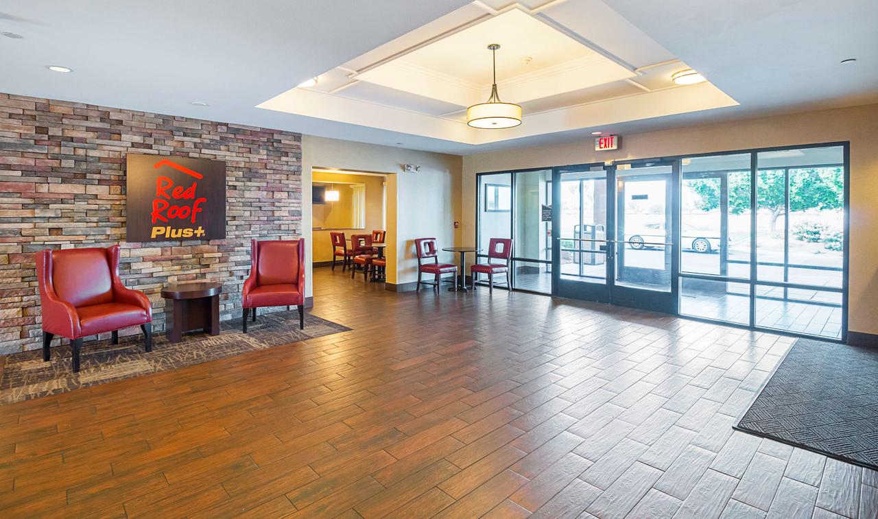 Red Roof Inn PLUS + Phoenix West - thumb 27