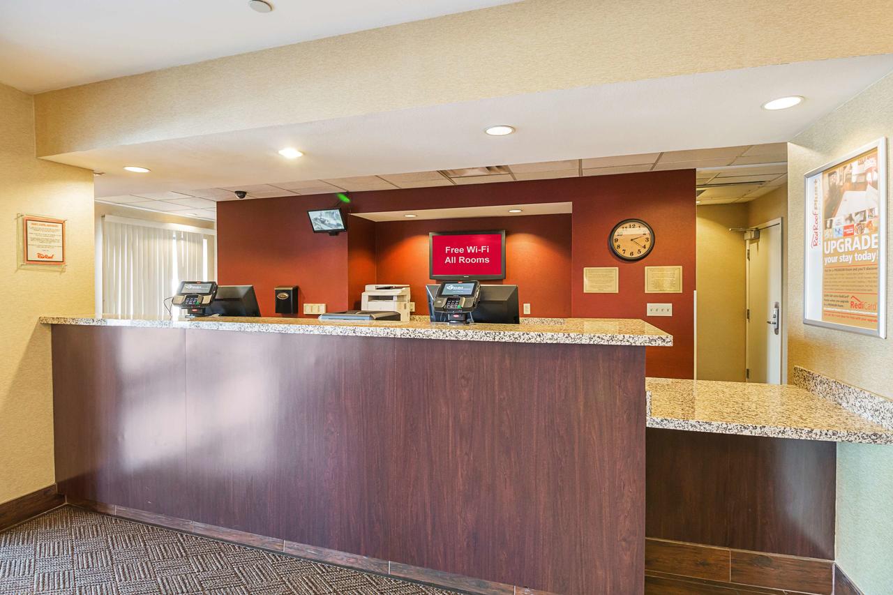 Red Roof Inn PLUS + Phoenix West - thumb 21