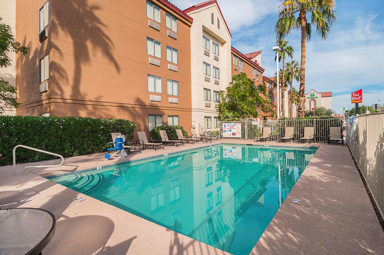 Red Roof Inn PLUS + Phoenix West - thumb 28