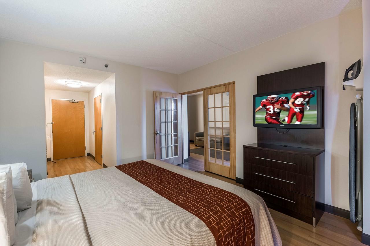 Red Roof Inn PLUS + Phoenix West - thumb 2
