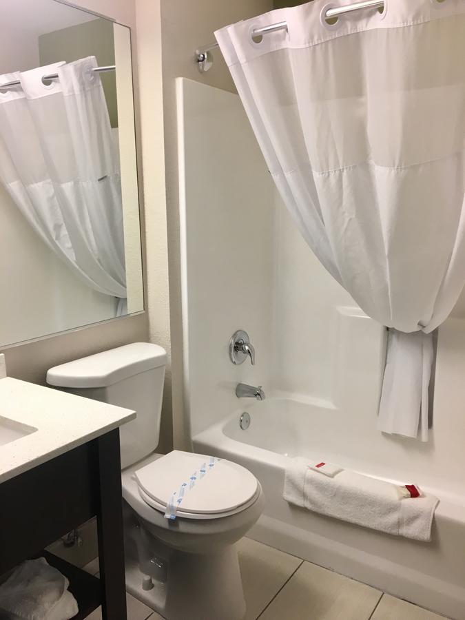 Baymont By Wyndham Phoenix I-10 Near 51st Ave - thumb 26