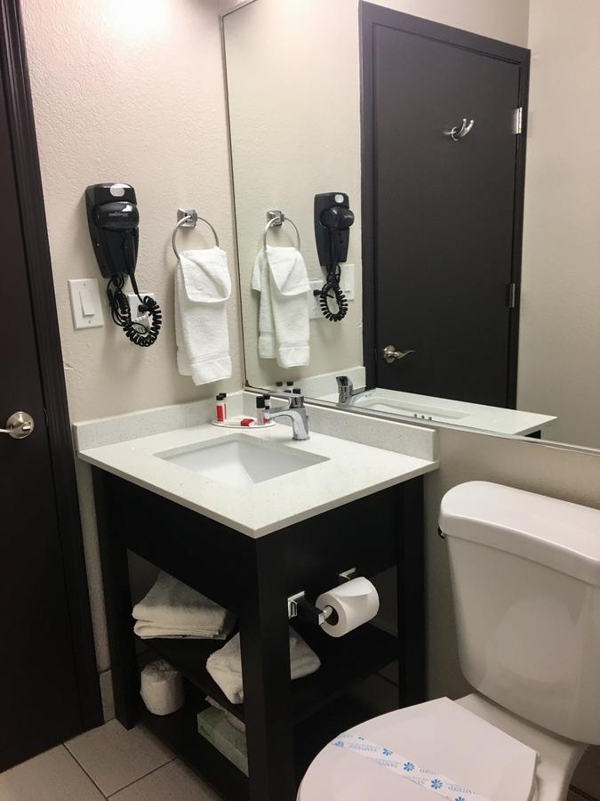 Baymont By Wyndham Phoenix I-10 Near 51st Ave - thumb 27