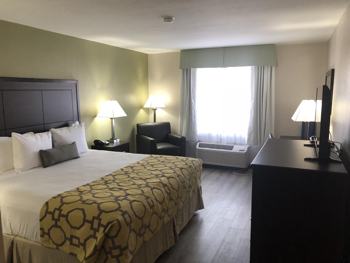 Baymont By Wyndham Phoenix I-10 Near 51st Ave - thumb 34