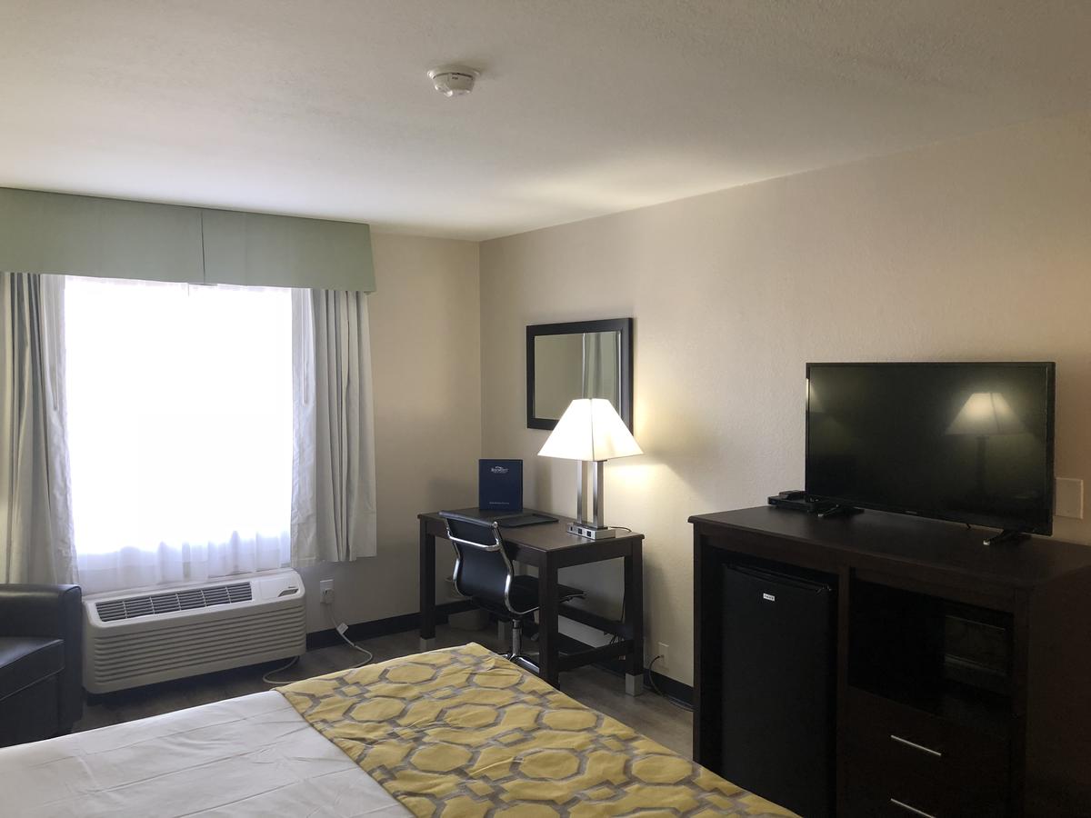 Baymont By Wyndham Phoenix I-10 Near 51st Ave - thumb 32
