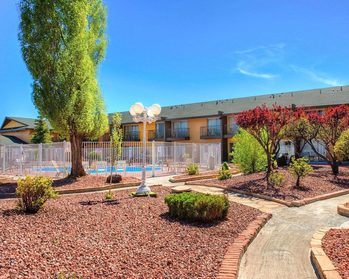 Rodeway Inn & Suites Flagstaff I-40 Exit 198 Butler Ave - thumb 0