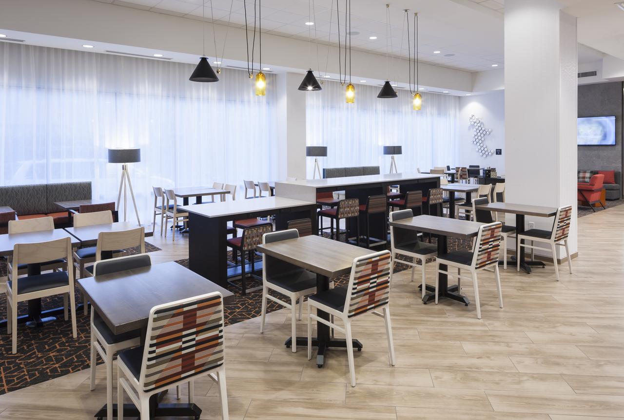 Hampton Inn & Suites Phoenix Downtown - thumb 2