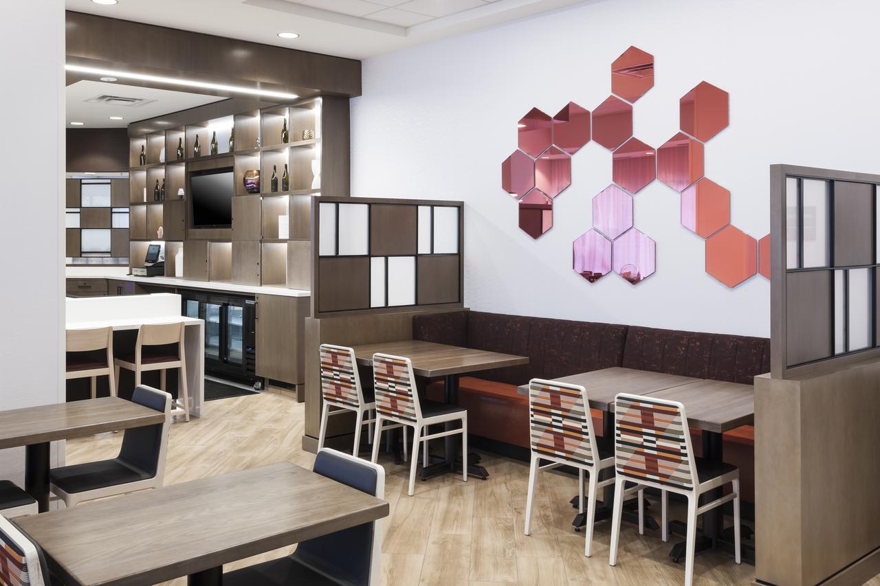 Hampton Inn & Suites Phoenix Downtown - thumb 6