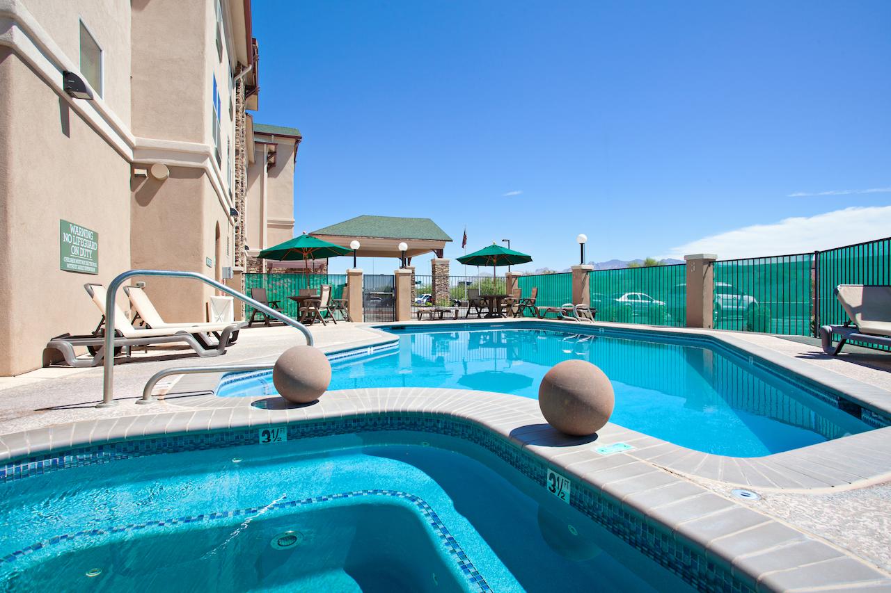 Country Inn & Suites By Radisson, Tucson City Center, AZ - thumb 4