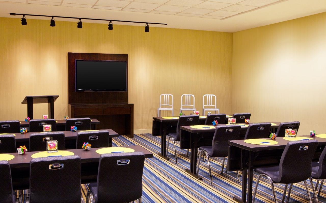 Aloft Tucson University - thumb 11