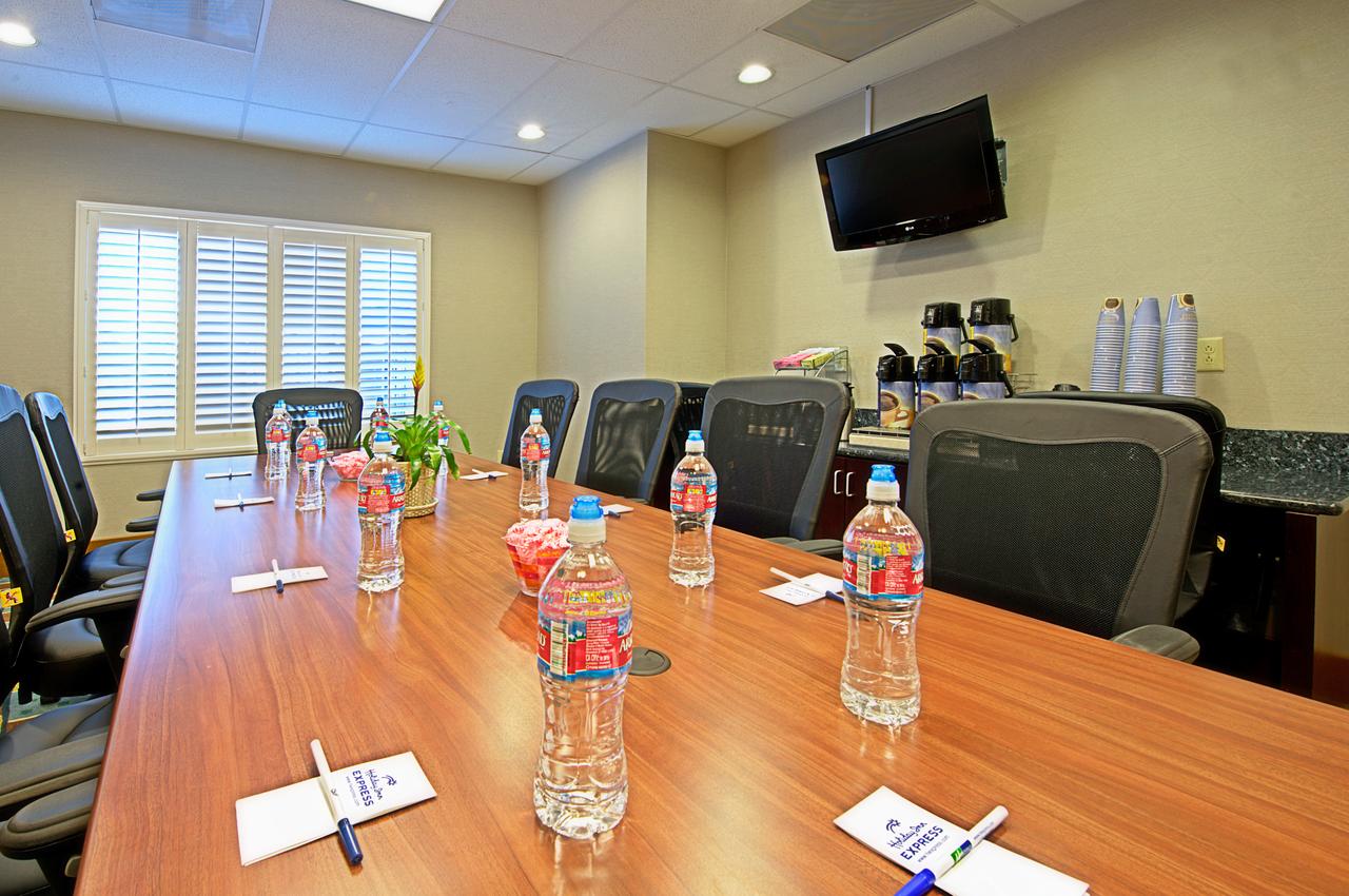 Holiday Inn Express Hotel & Suites Tucson - thumb 16