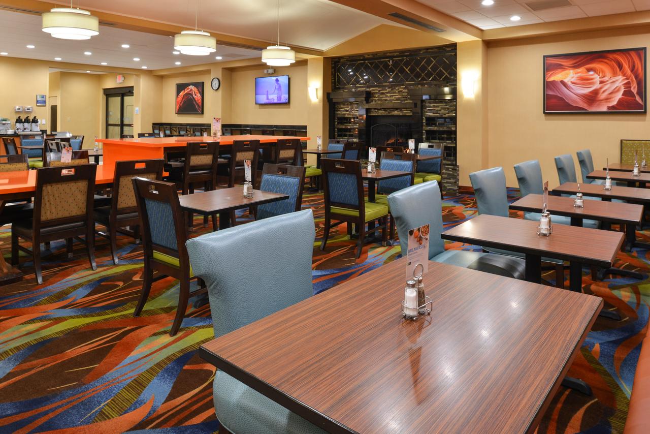 Holiday Inn Express Flagstaff - thumb 11