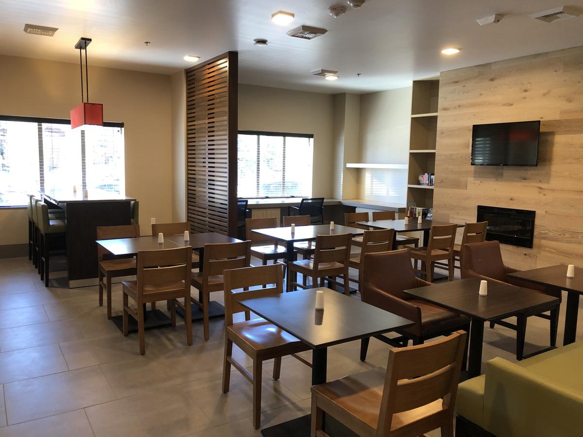Country Inn & Suites By Radisson, Flagstaff Downtown, AZ - thumb 5