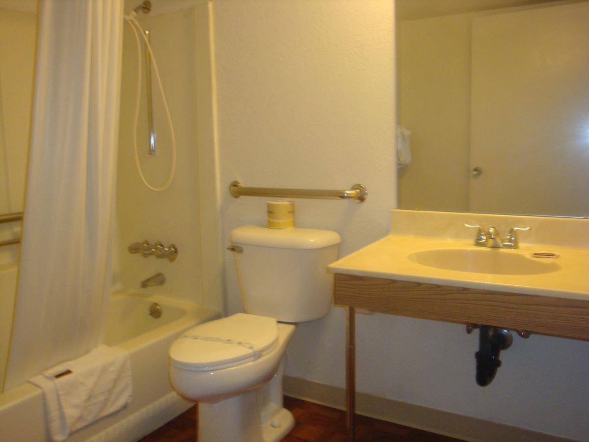 Travelers Inn Lake Havasu - thumb 22