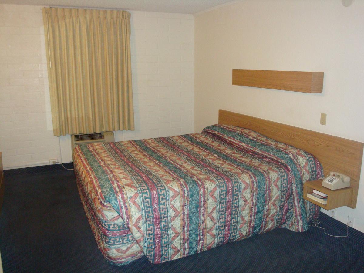 Travelers Inn Lake Havasu - thumb 6
