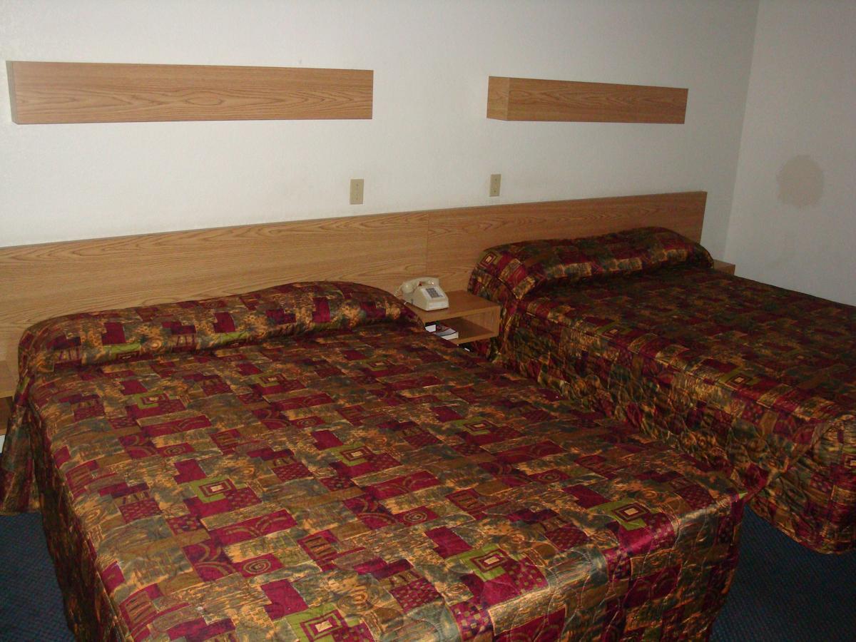 Travelers Inn Lake Havasu - thumb 12