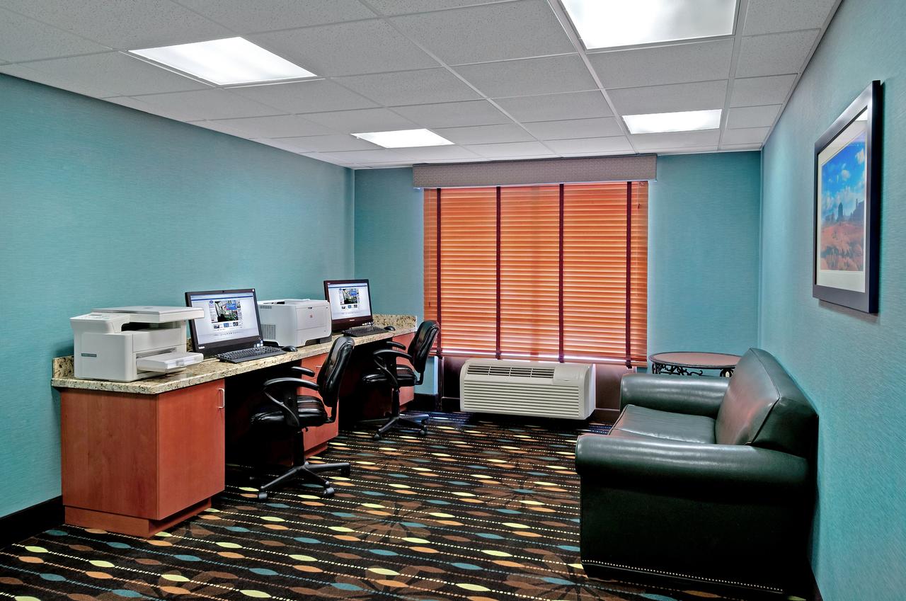 Hampton Inn Lake Havasu City - thumb 20