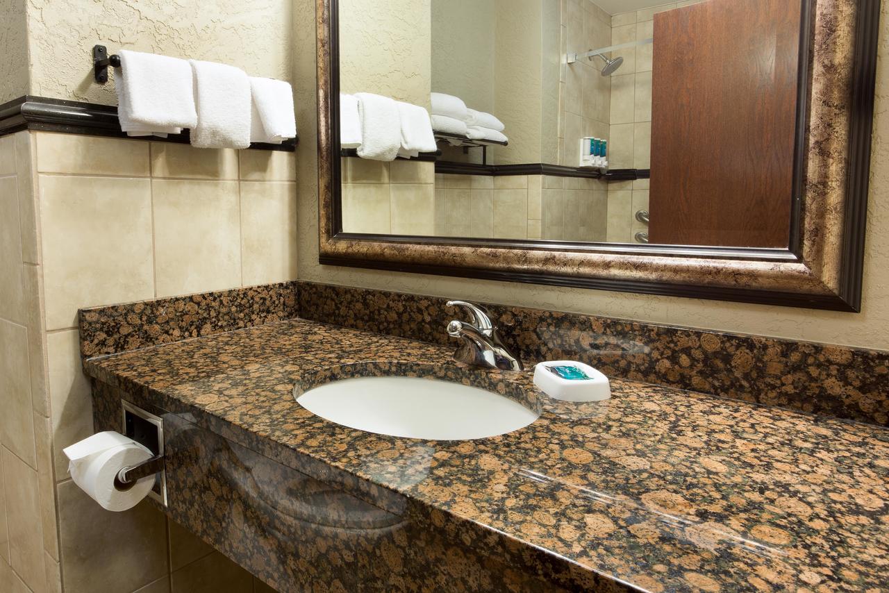 Drury Inn & Suites Flagstaff - thumb 17