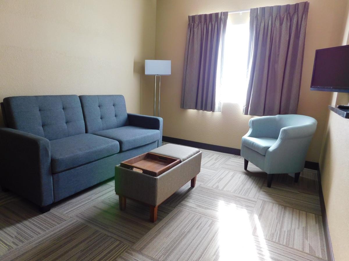 Island Suites - thumb 1