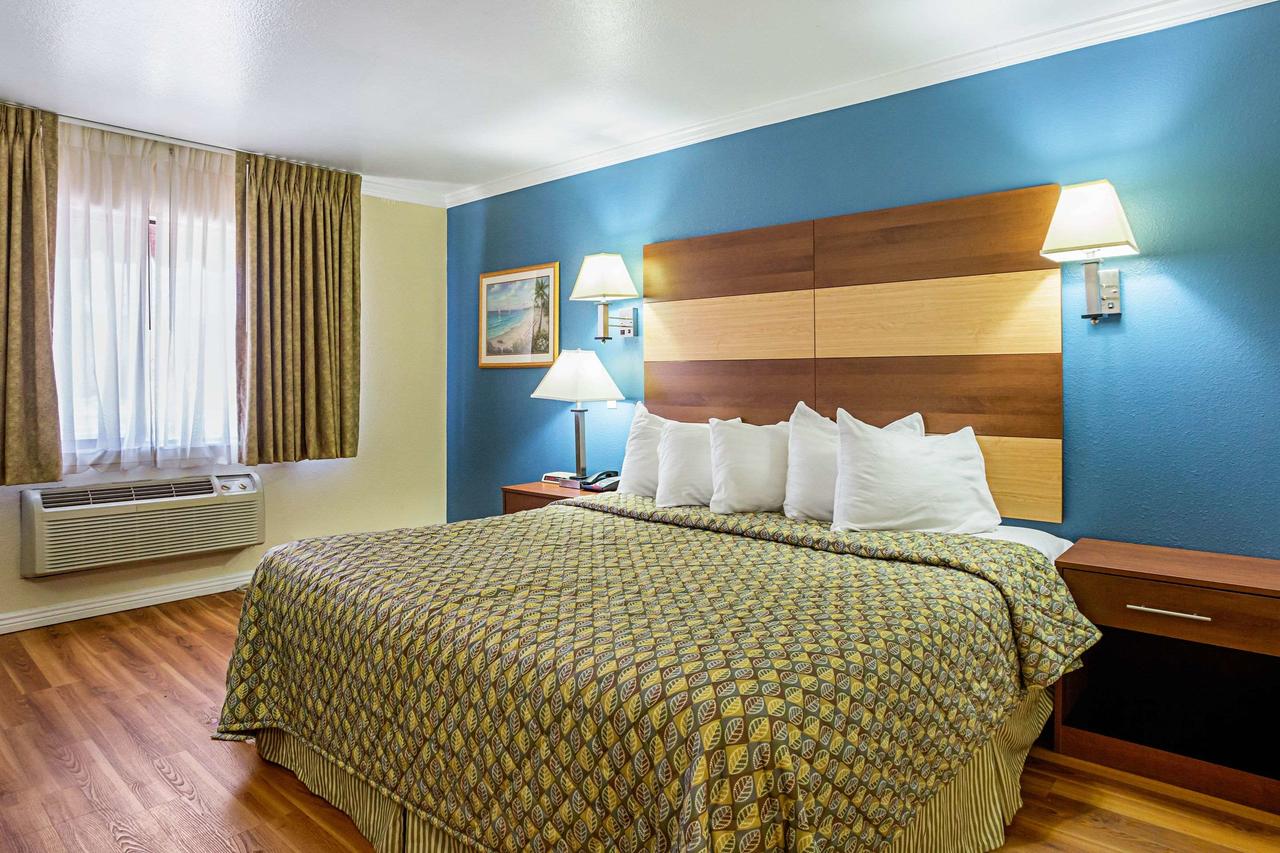 Rodeway Inn & Suites Lake Havasu City - thumb 12