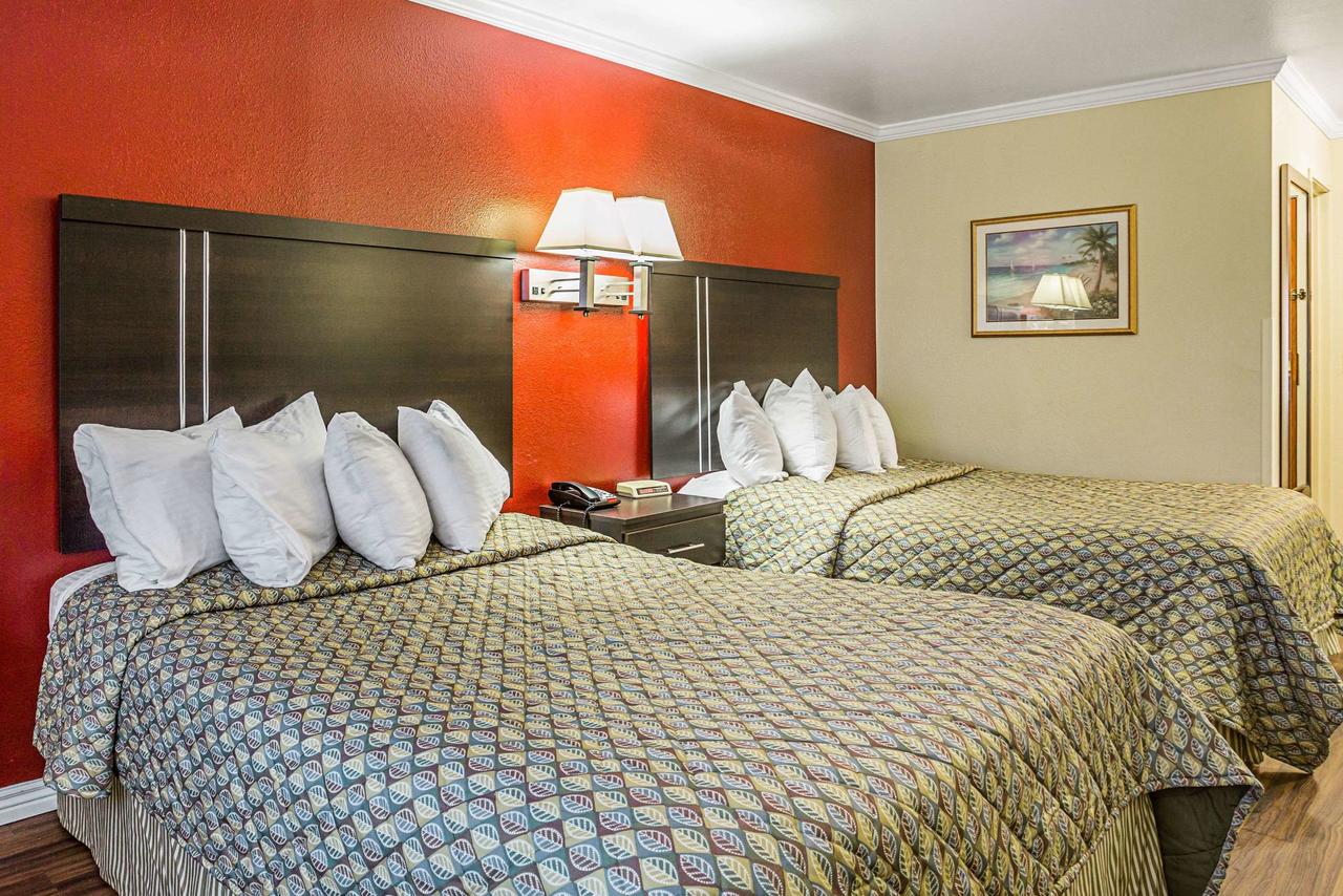 Rodeway Inn & Suites Lake Havasu City - thumb 8
