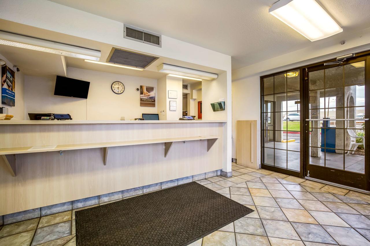 Motel 6 Kingman, AZ - Route 66 East - thumb 37