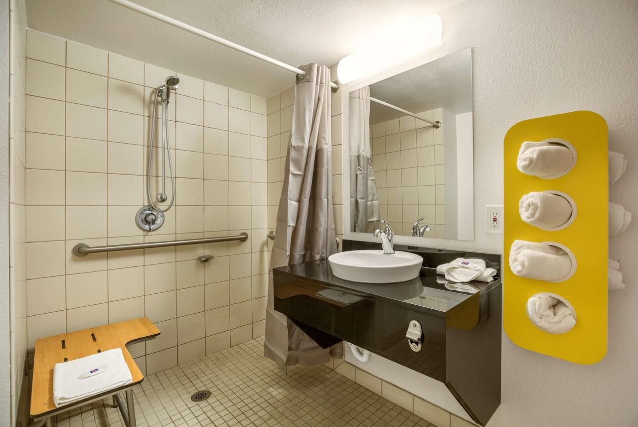 Motel 6 Kingman, AZ - Route 66 East - thumb 30