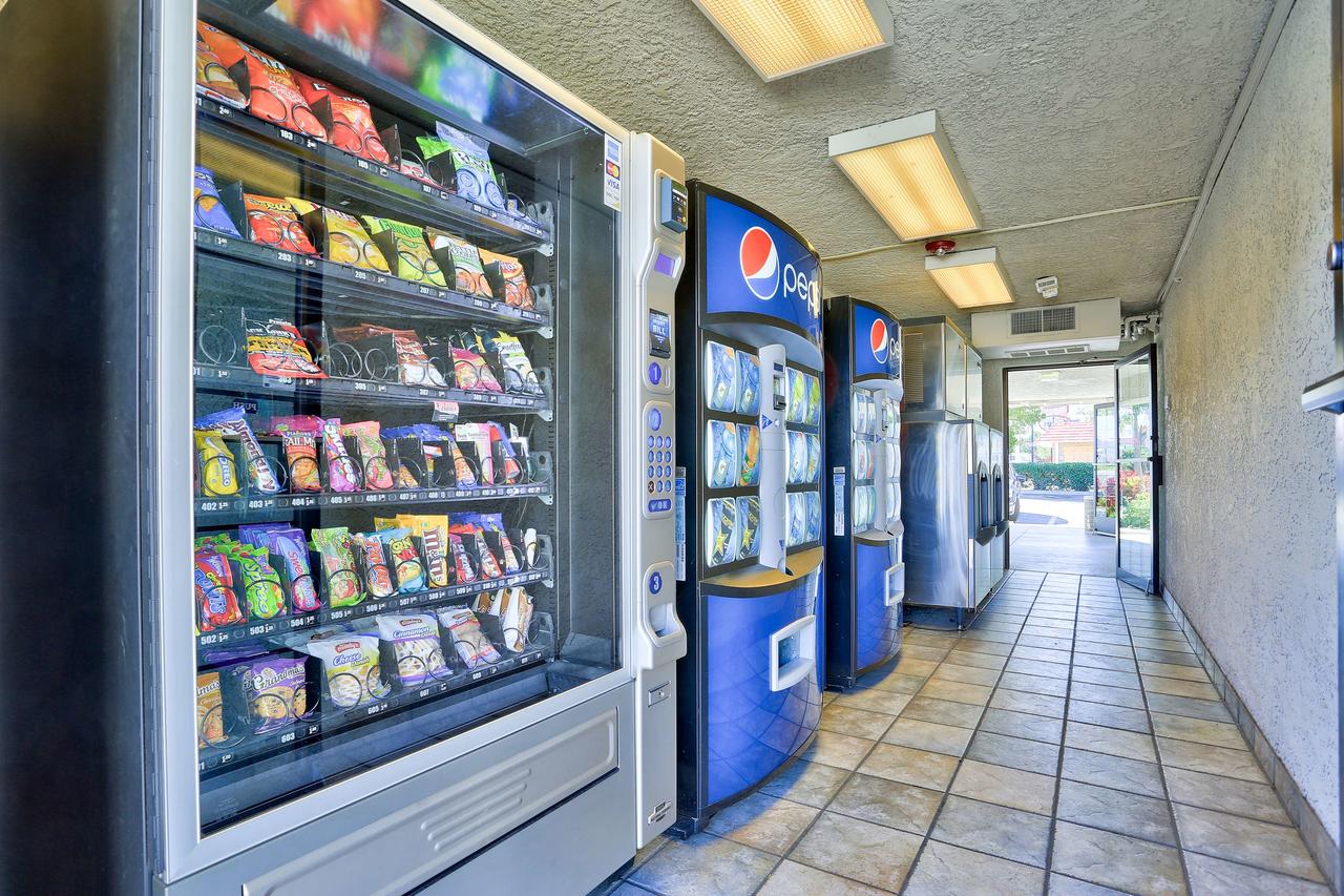 Motel 6 Kingman, AZ - Route 66 East - thumb 24