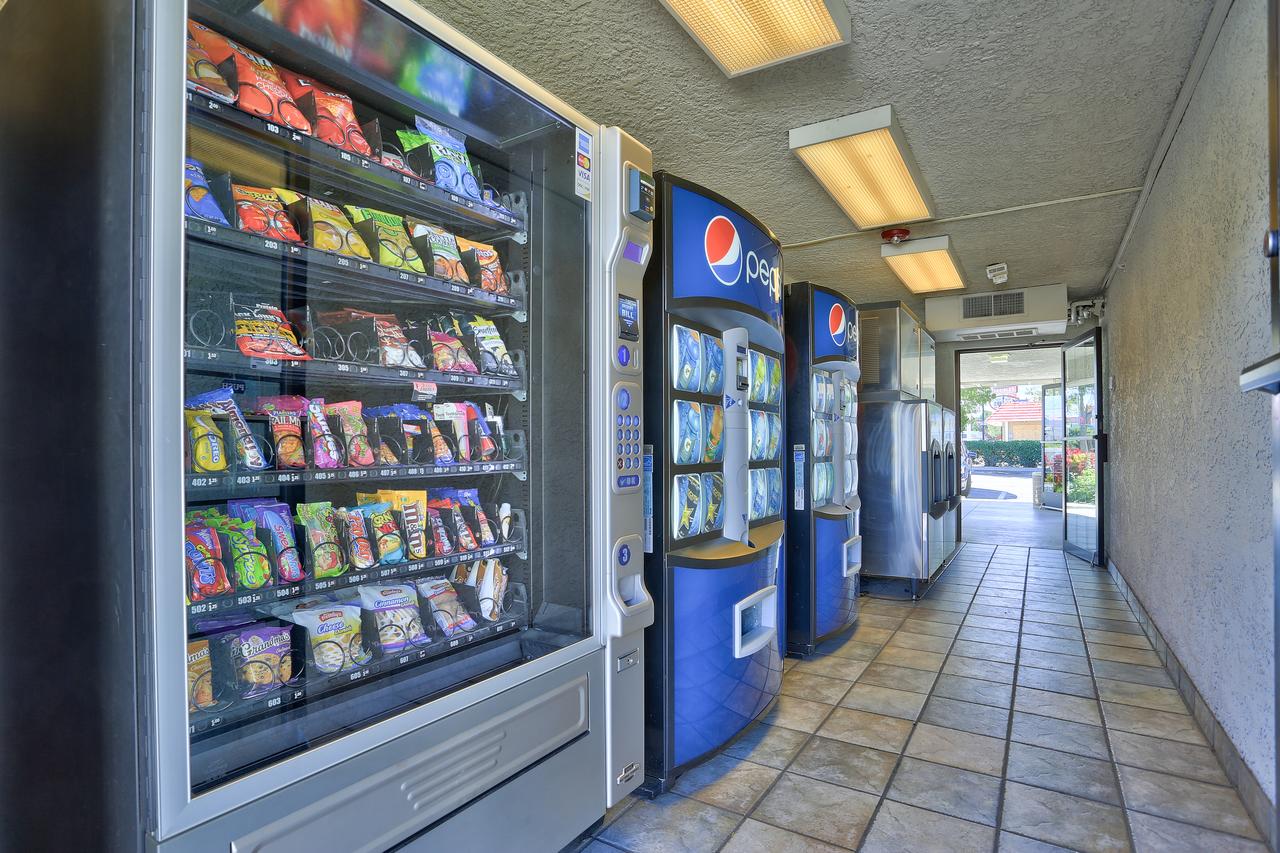 Motel 6 Kingman, AZ - Route 66 East - thumb 15