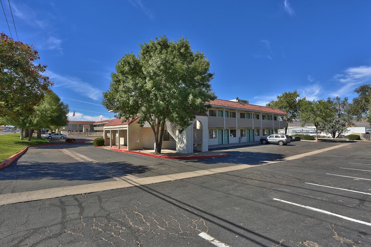 Motel 6 Kingman, AZ - Route 66 East - thumb 18