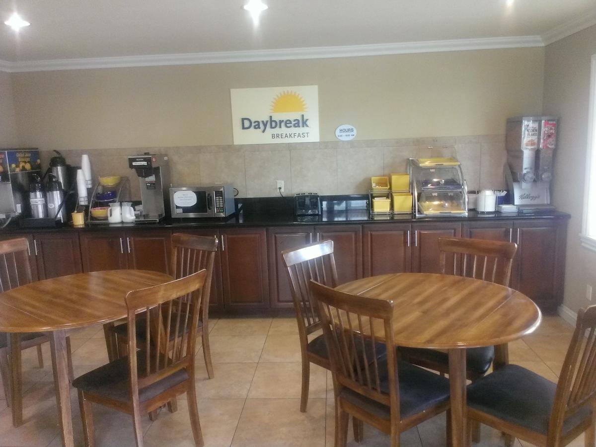 Days Inn By Wyndham Kingman East - thumb 12