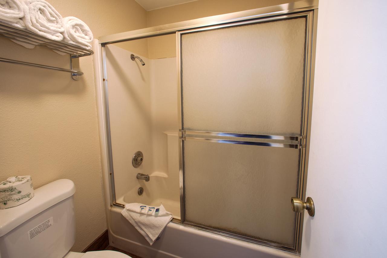 Rodeway Inn - thumb 22