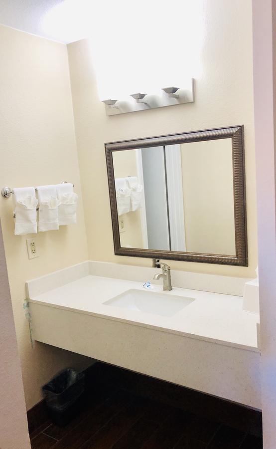 Rodeway Inn - thumb 29