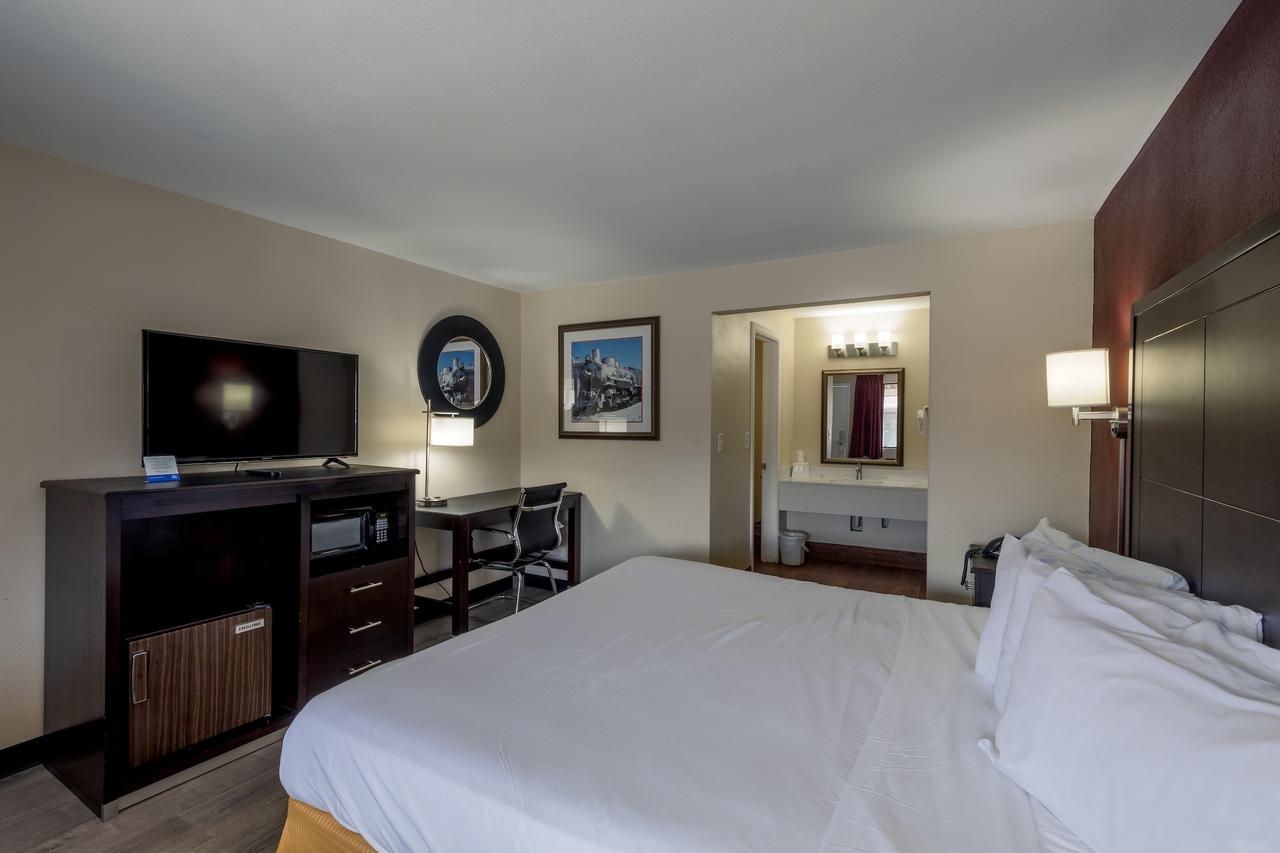 Rodeway Inn - thumb 21