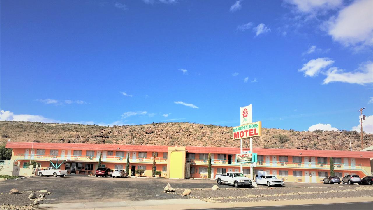 Ramblin Rose Motel - thumb 0