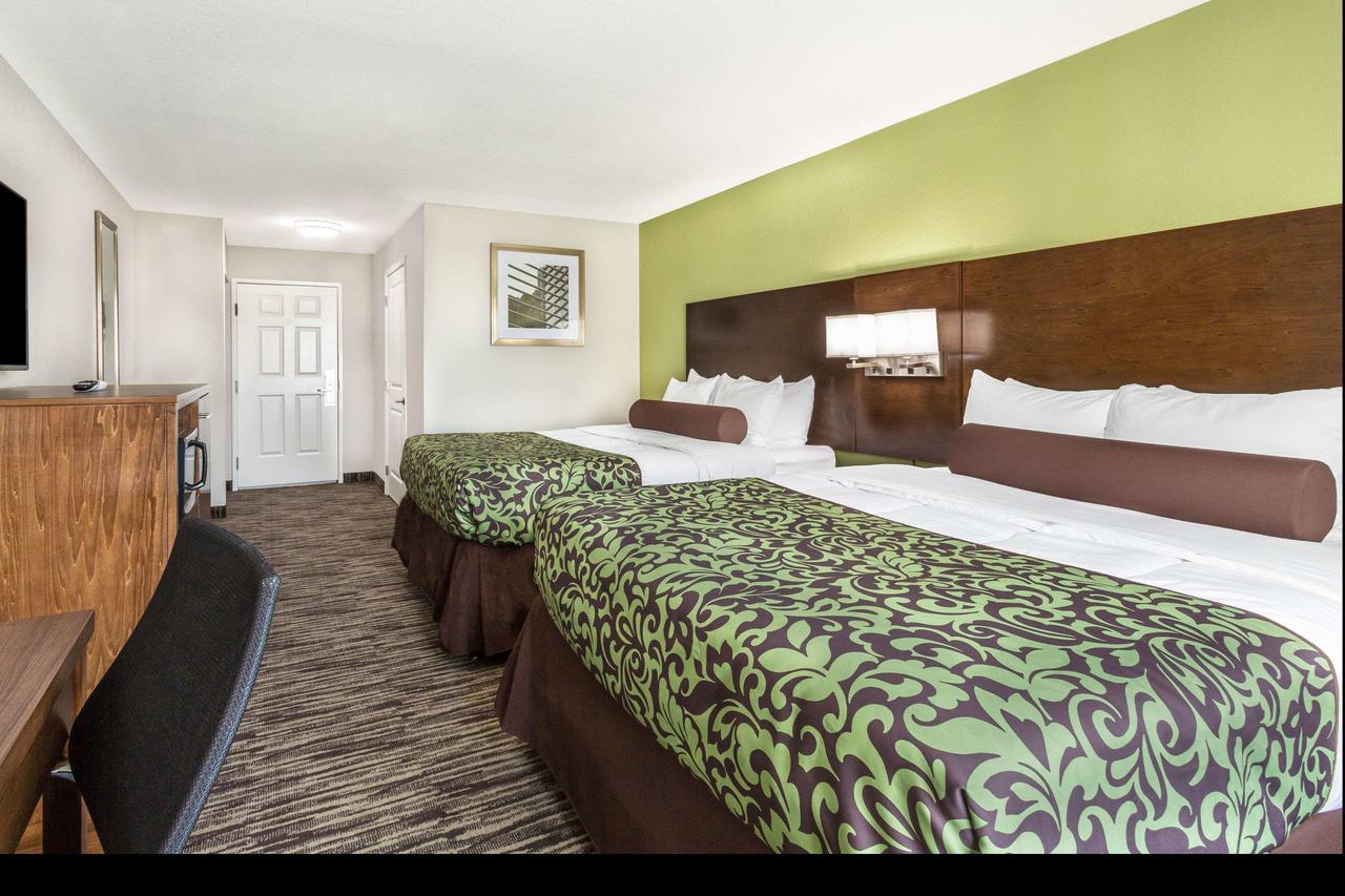 Comfort Inn & Suites - thumb 14