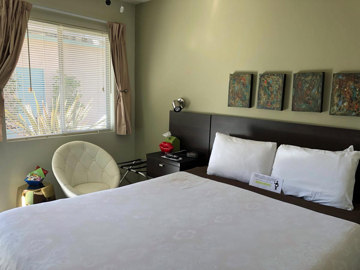 Bayfront Inn - thumb 17