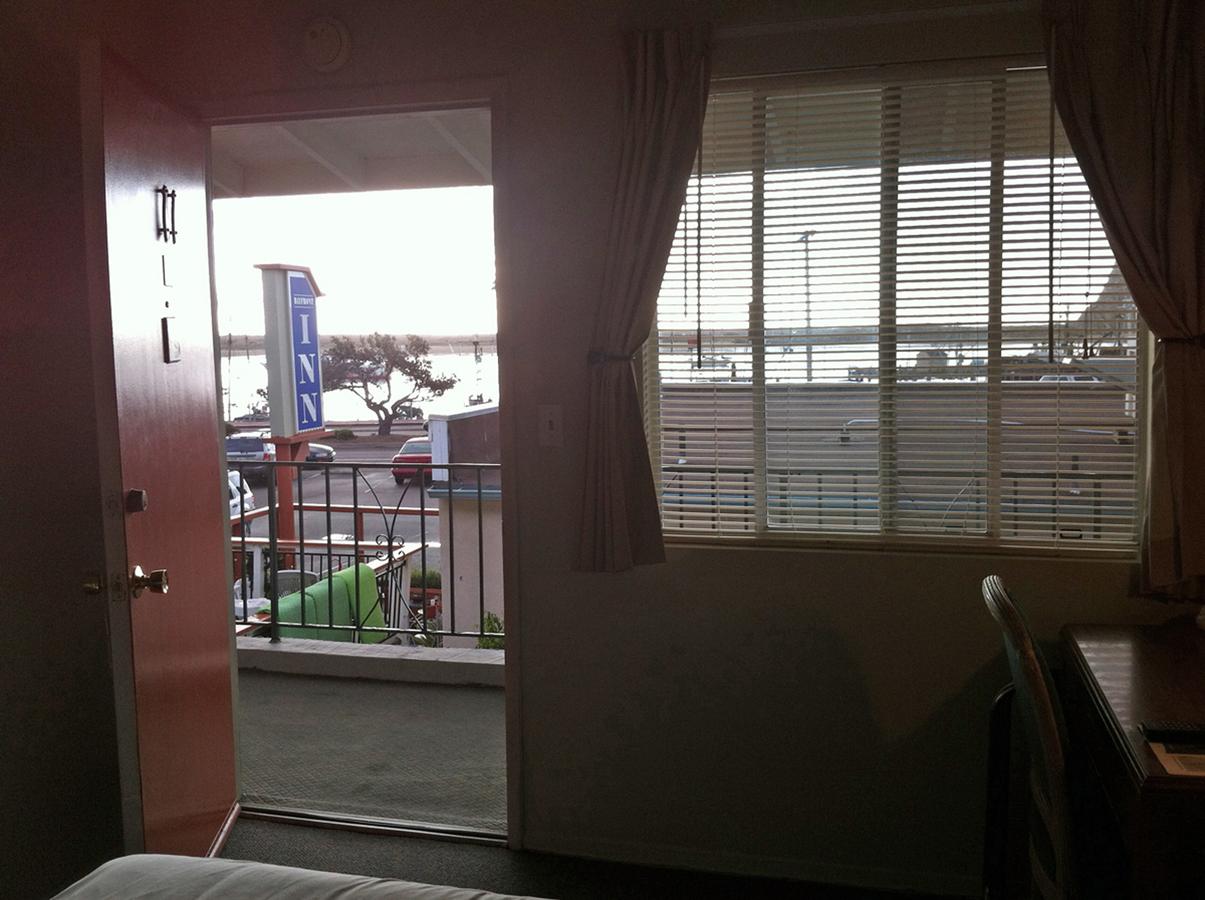 Bayfront Inn - thumb 33