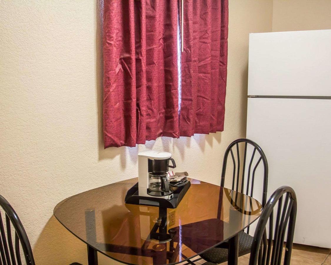 Rodeway Inn Barstow - thumb 2