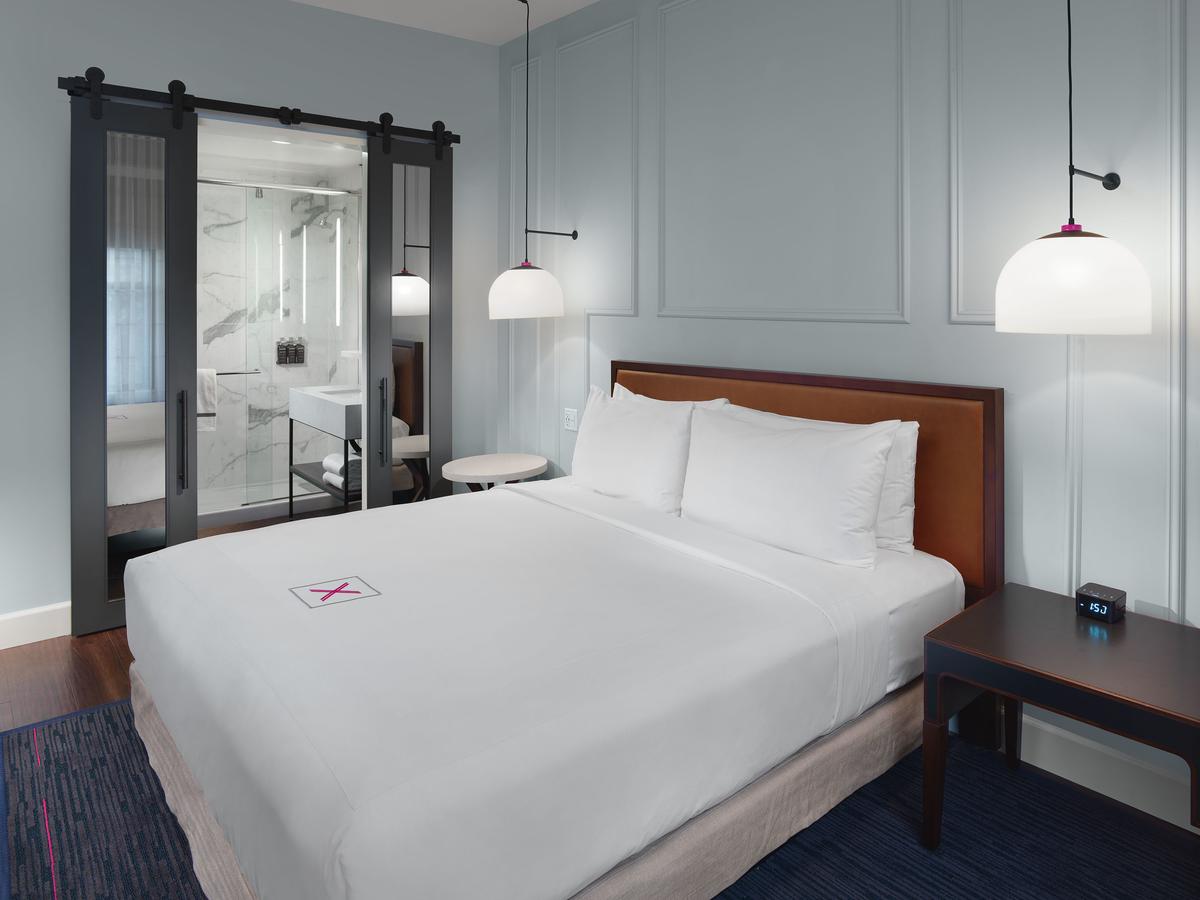 Axiom Hotel - thumb 15