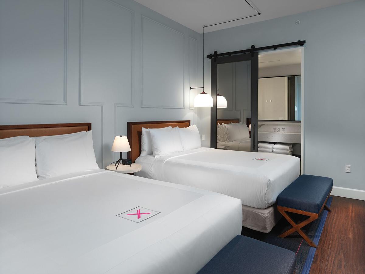 Axiom Hotel - thumb 25