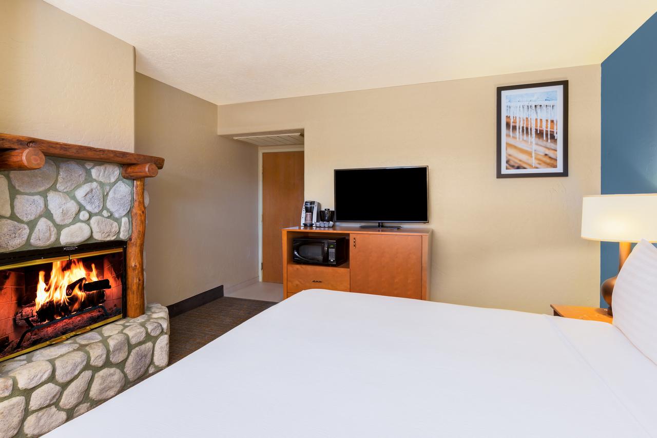Holiday Inn Resort The Lodge At Big Bear Lake - thumb 14
