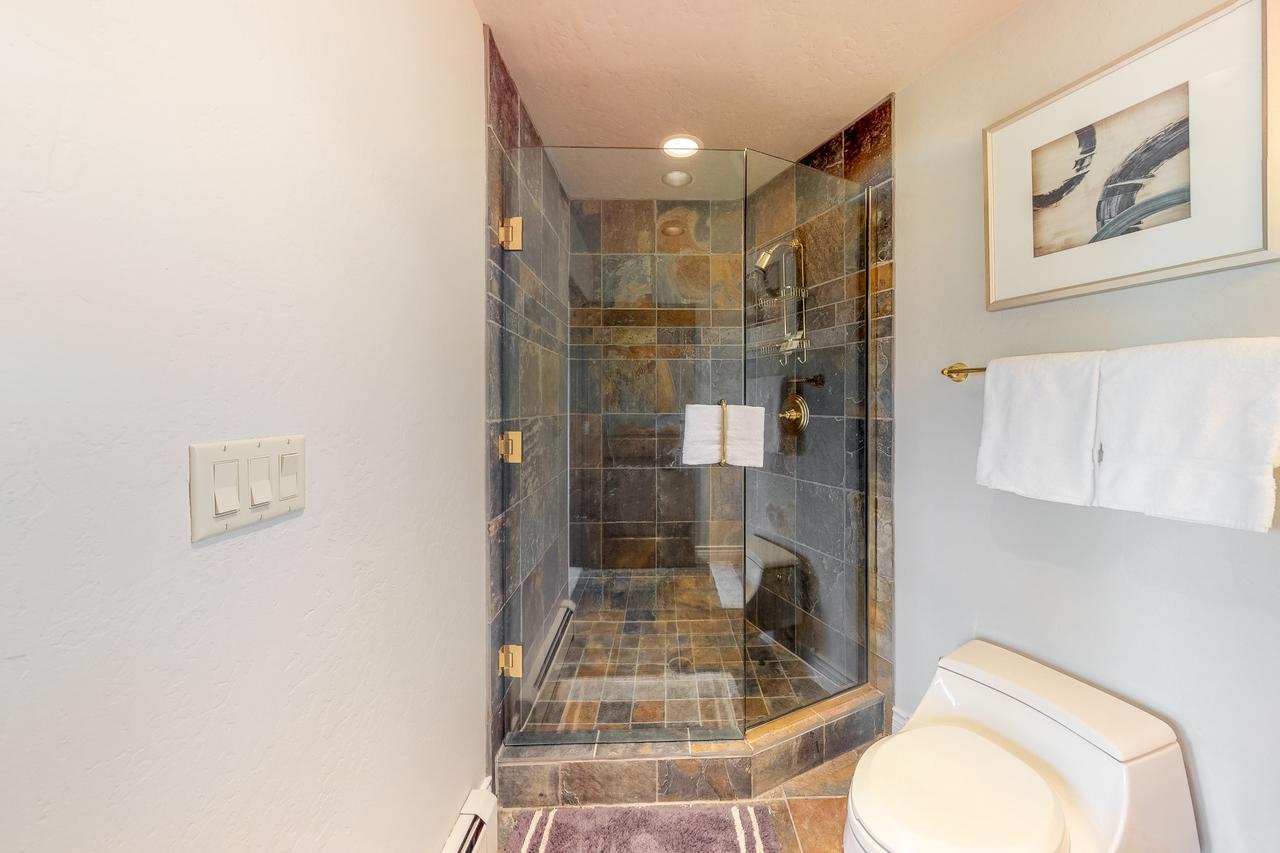 162 View Ridge - thumb 31