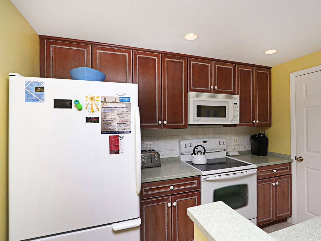 10008 Evergreen Circle Condo - thumb 6