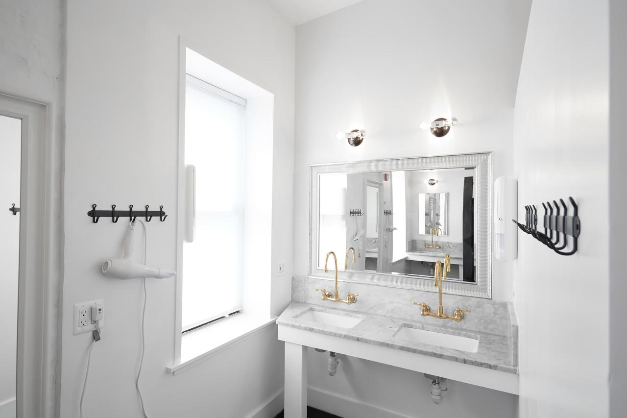 HighRoad Hostel DC - thumb 40